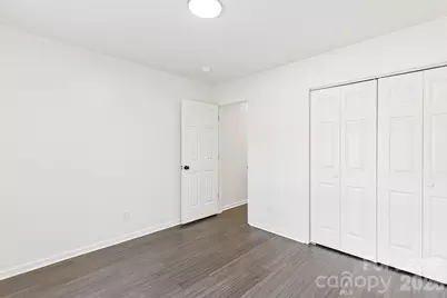 913 Tennyson Drive, Charlotte, NC 28208 - Photo 10
