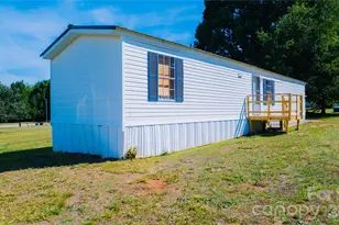 1341 Freedom Ln, Newton, NC 28658 - Photo 6