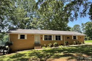 920 Page St, Mount Pleasant, NC 28124 - Photo 1
