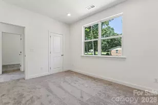 706 N 9th St, Bessemer City, NC 28016 - Photo 14