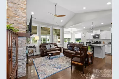 76 S Anvil Avenue, Hendersonville, NC 28792 - Photo 4