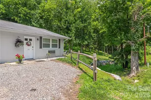 702 Love Joy Rd, Canton, NC 28716 - Photo 24