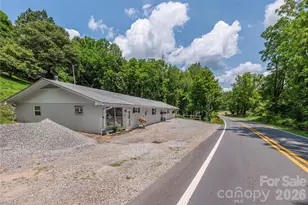 702 Love Joy Rd, Canton, NC 28716 - Photo 36
