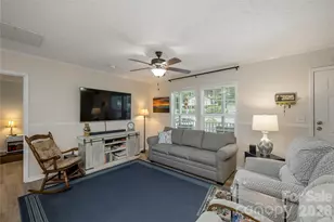 32 Beechwood Lakes Dr, Hendersonville, NC 28792 - Photo 4
