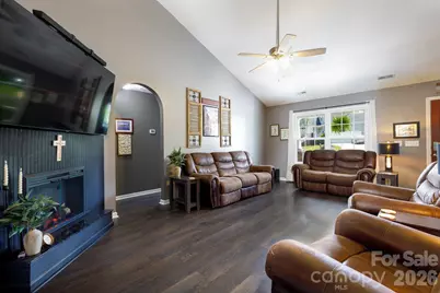 1507 Meadow Glen Lane, Rock Hill, SC 29730 - Photo 8