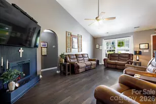 1507 Meadow Glen Ln, Rock Hill, SC 29730 - Photo 8