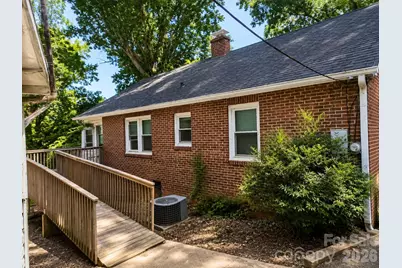 2337 W Nc 10 Highway, Newton, NC 28658 - Photo 14