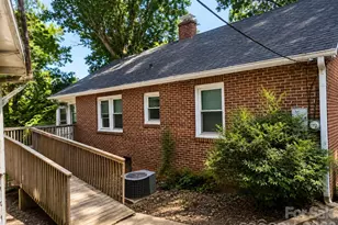 2337 W Nc 10 Hwy, Newton, NC 28658 - Photo 14
