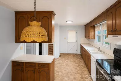 2337 W Nc 10 Highway, Newton, NC 28658 - Photo 4