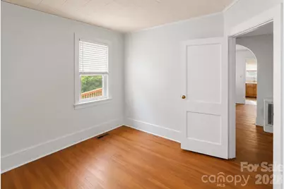 2337 W Nc 10 Highway, Newton, NC 28658 - Photo 10