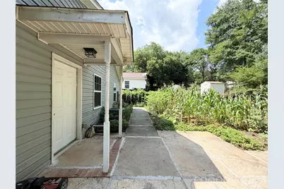 3125 Amay James Avenue, Charlotte, NC 28208 - Photo 38
