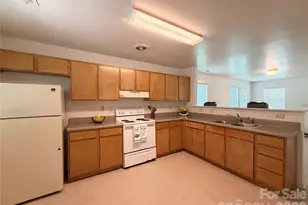 3125 Amay James Ave, Charlotte, NC 28208 - Photo 16