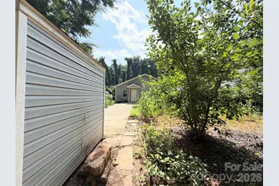 3125 Amay James Avenue, Charlotte, NC 28208 - Photo 36