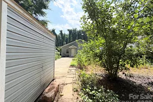 3125 Amay James Ave, Charlotte, NC 28208 - Photo 36