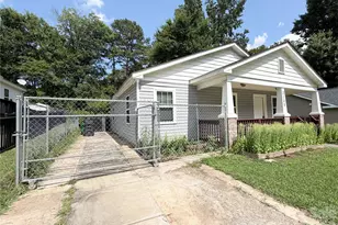 3125 Amay James Ave, Charlotte, NC 28208 - Photo 4