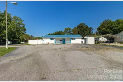 944 Fisher Ferry Street, Thomasville, NC 27360 - Photo 2