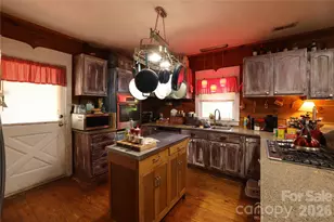 10096 Nc 226 S None, Nebo, NC 28761 - Photo 6