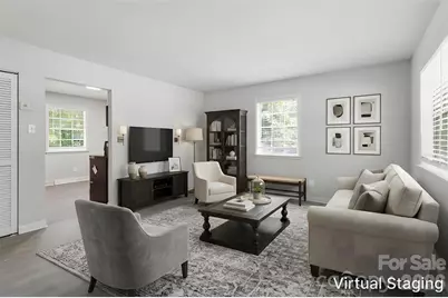 2121 Longleaf Drive, Charlotte, NC 28210 - Photo 2