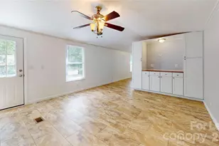 4120 Glenola Dr, Waxhaw, NC 28173 - Photo 4
