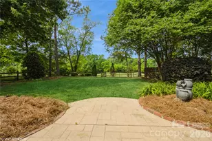 5743 Cambridge Bay Dr, Charlotte, NC 28269 - Photo 6