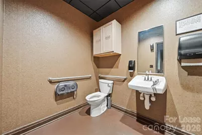 1381 N Center Street, Hickory, NC 28601 - Photo 20