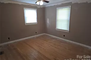 1108 2nd St SE, Conover, NC 28613 - Photo 10