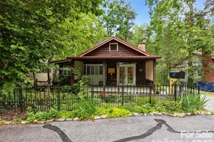 23 Leatherwood Ln, Hendersonville, NC 28739 - Photo 2