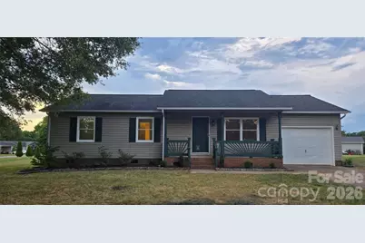 910 Lyndsey Brooke Court, Lincolnton, NC 28092 - Photo 2