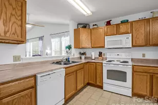 1706 Deermouse Way, Hendersonville, NC 28792 - Photo 6