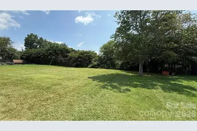 4072 Beach Road, Hudson, NC 28638 - Photo 14