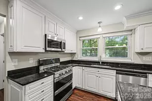 2517 Jaywick Ln, Matthews, NC 28105 - Photo 6