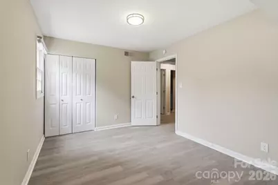 361 Sleepy Hollow Road, Charlotte, NC 28217 - Photo 8