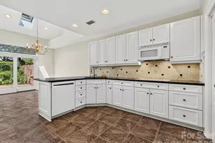 5719 Ballinard Ln, Charlotte, NC 28277 - Photo 8