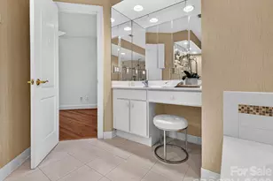 5719 Ballinard Ln, Charlotte, NC 28277 - Photo 12