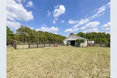 1132 Sandhills Vfd Road, Jefferson, SC 29718 - Photo 30