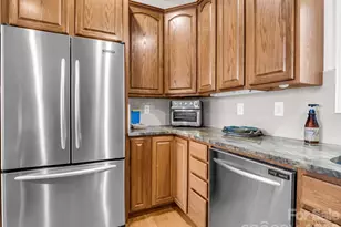 29 Spring Heights Ct, Hendersonville, NC 28791 - Photo 18