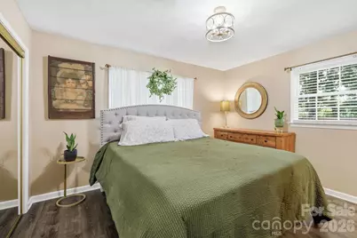 220 Bradshaw Avenue, Hendersonville, NC 28792 - Photo 24