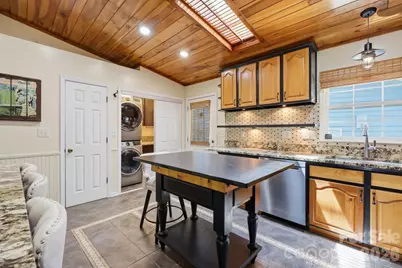 220 Bradshaw Avenue, Hendersonville, NC 28792 - Photo 18