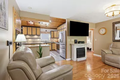 220 Bradshaw Avenue, Hendersonville, NC 28792 - Photo 20