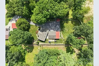 220 Bradshaw Avenue, Hendersonville, NC 28792 - Photo 12
