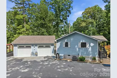 220 Bradshaw Avenue, Hendersonville, NC 28792 - Photo 4