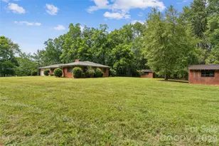 116 Maye St, Wingate, NC 28174 - Photo 2