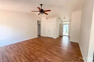 6318 Whispering Brook Ct, Charlotte, NC 28216 - Photo 10