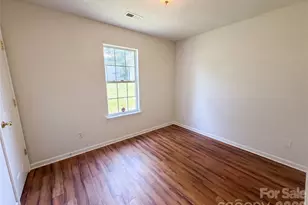 6318 Whispering Brook Ct, Charlotte, NC 28216 - Photo 12