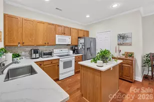 432 Park Square Pl, Matthews, NC 28105 - Photo 8