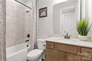 4331 Moxie Wy, Charlotte, NC 28215 - Photo 12