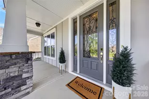 366 Hampton Trail Dr, Fort Mill, SC 29708 - Photo 2