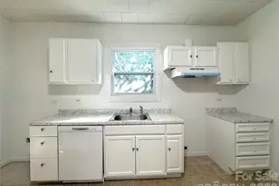 43 4th Ave, Rockingham, NC 28379 - Photo 4