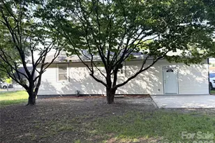 43 4th Ave, Rockingham, NC 28379 - Photo 12