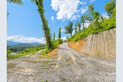 271 Sorrells Cove Road #C2, Waynesville, NC 28786 - Photo 2